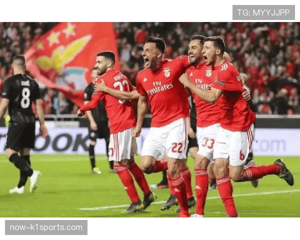 弗赖堡防守反击战术效果显著 对阵强队时常有意外收获